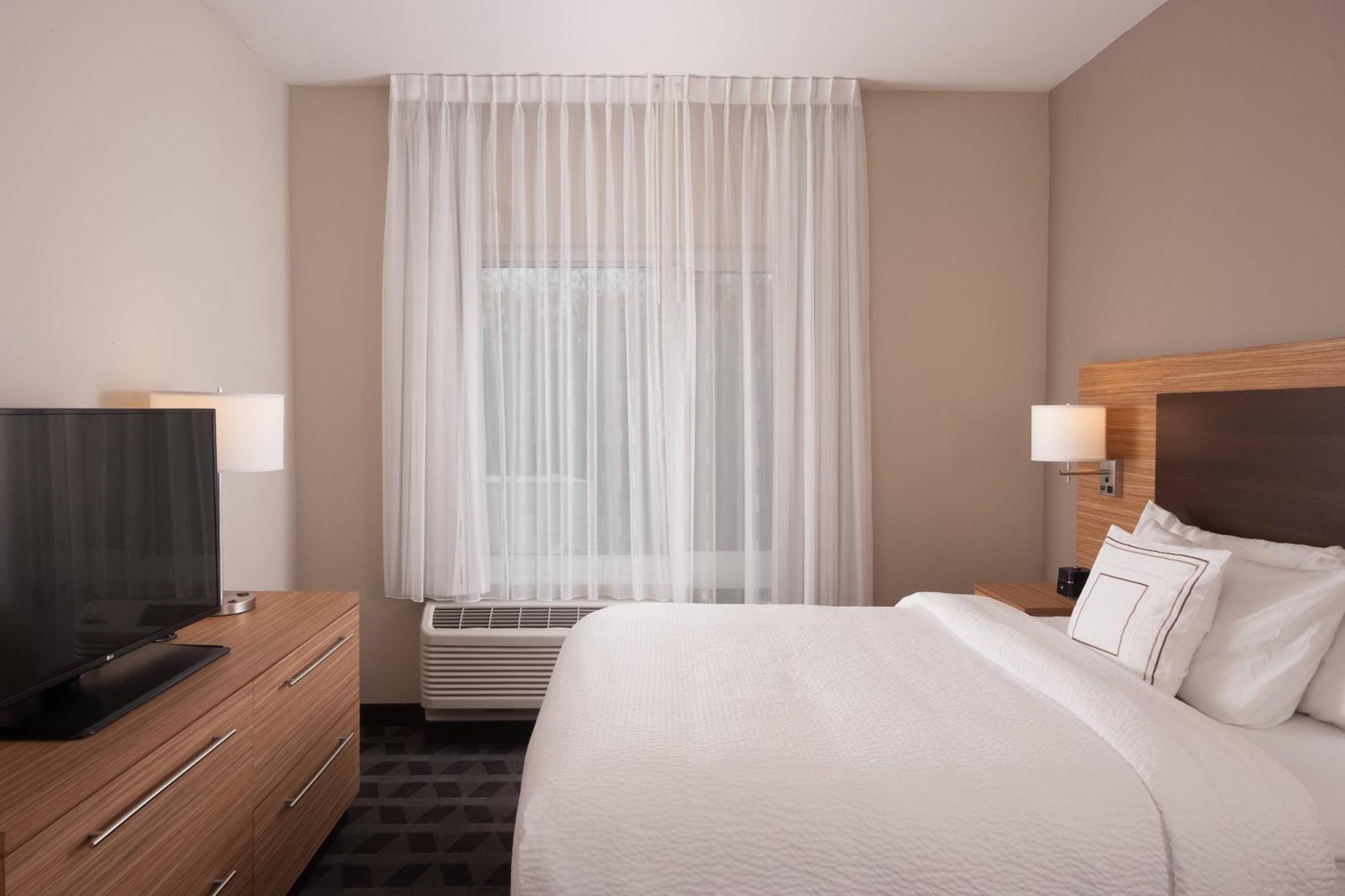 Towneplace Suites By Marriott Charleston Airport/Convention Center Норт-Чарлстон Екстер'єр фото