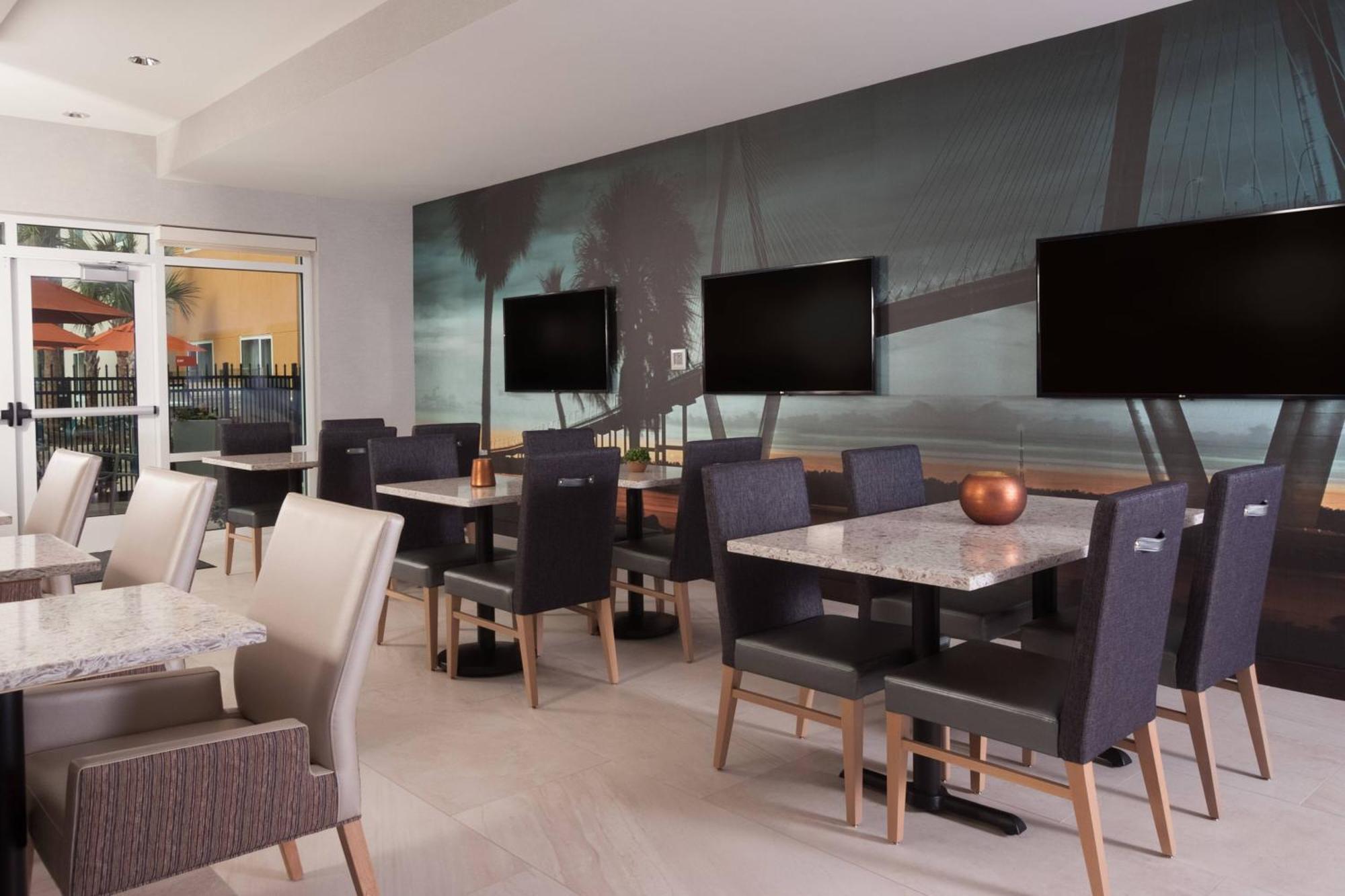 Towneplace Suites By Marriott Charleston Airport/Convention Center Норт-Чарлстон Екстер'єр фото