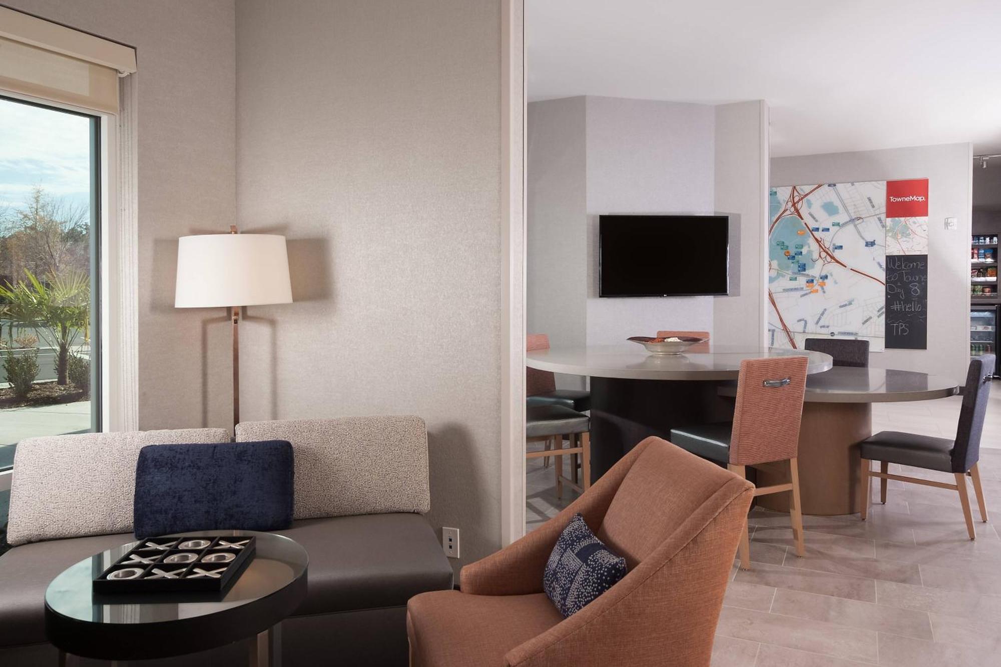 Towneplace Suites By Marriott Charleston Airport/Convention Center Норт-Чарлстон Екстер'єр фото