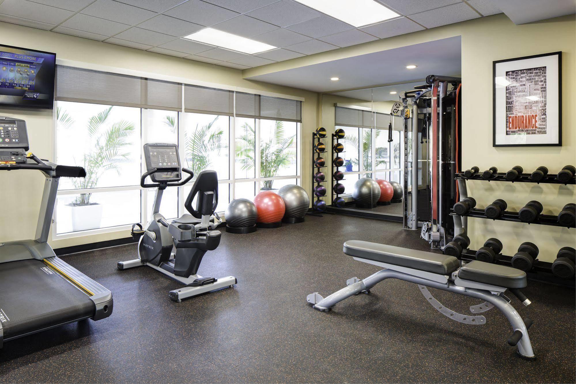 Towneplace Suites By Marriott Charleston Airport/Convention Center Норт-Чарлстон Екстер'єр фото